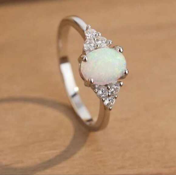 Opal Ring - Picture 2 of 2